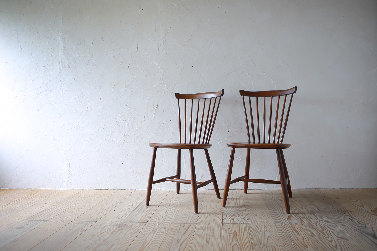 Spindle back Dining Chair by Yngve Ekström | phono | 金沢 北欧