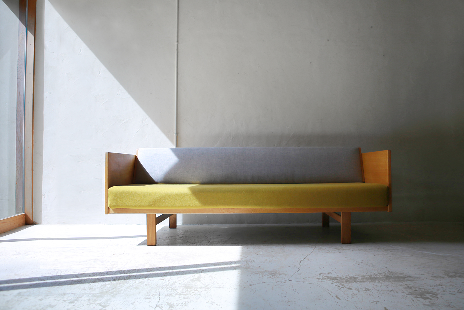 Daybed Sofa “GE259” by Hans J Wegner | phono | 金沢 北欧 中古家具 