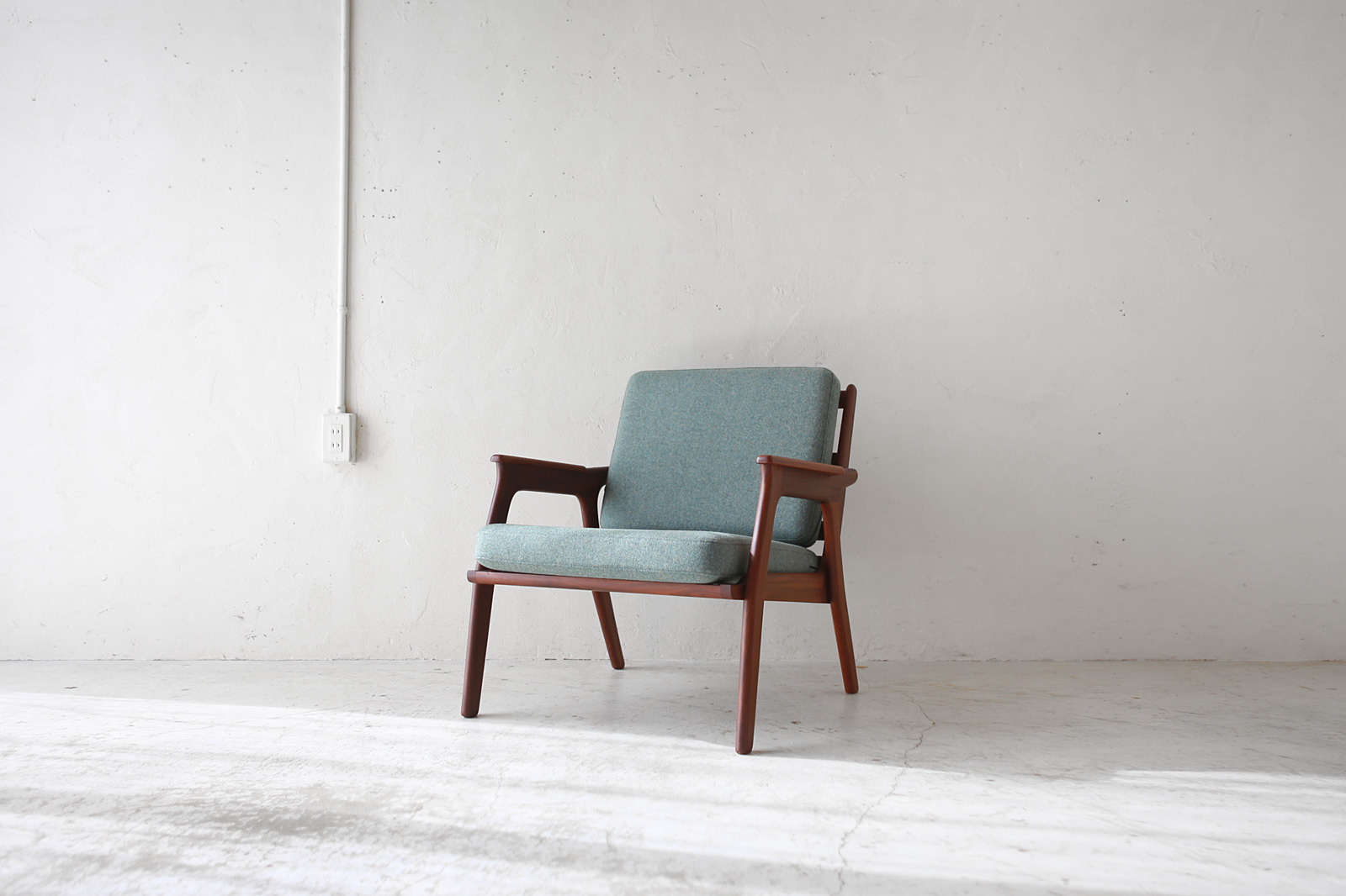 Easy Chair by Danish Design | phono | 金沢 北欧 中古家具 