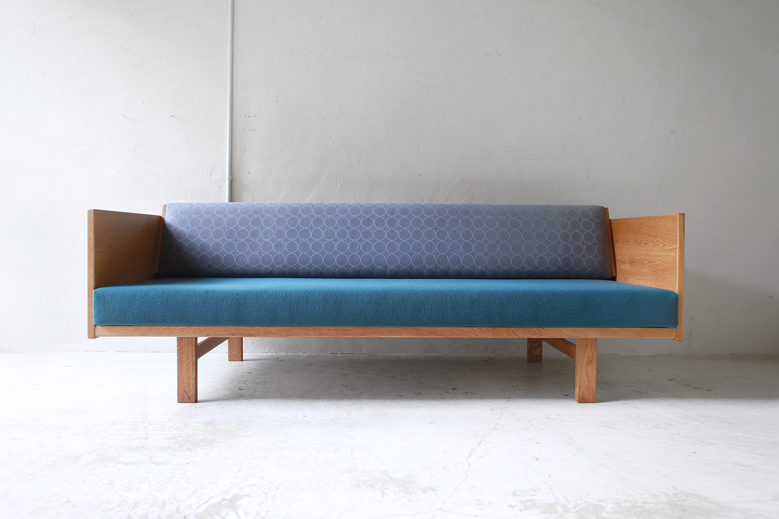 Daybed Sofa ” GE259 ” by Hans.J.Wegner | phono | 金沢 北欧 中古