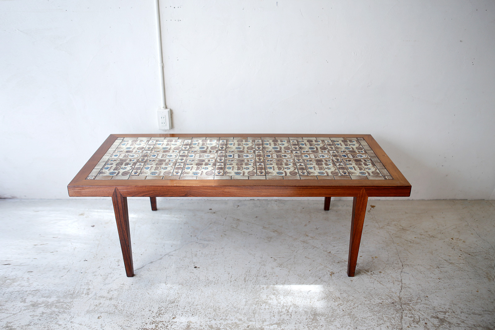 Tiletop Coffee Table by Severin Hansen Jr. | phono | 金沢 北欧