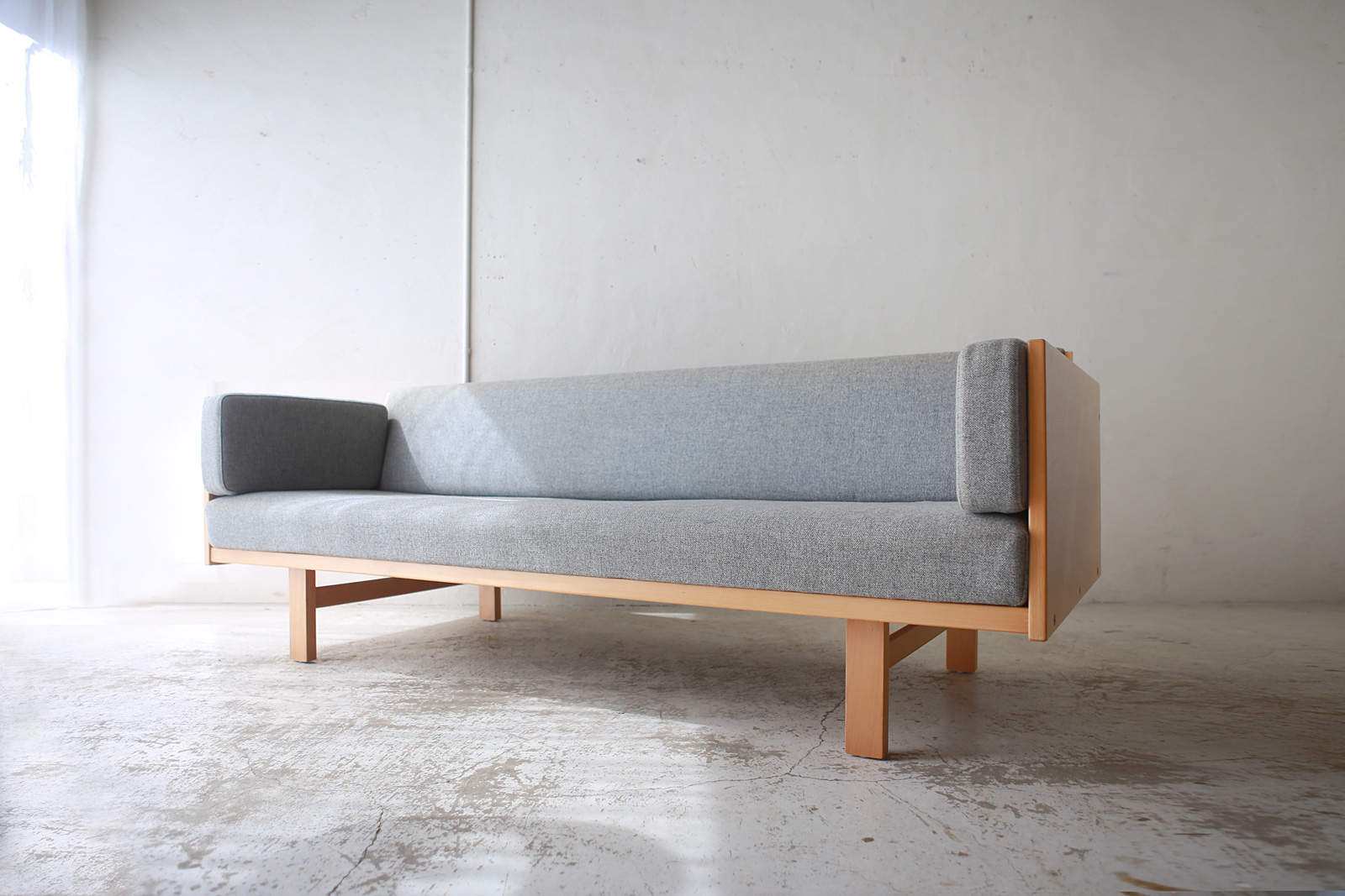 Daybed Sofa ” GE259 ” by Hans. J. Wegner | phono | 金沢 北欧 中古 