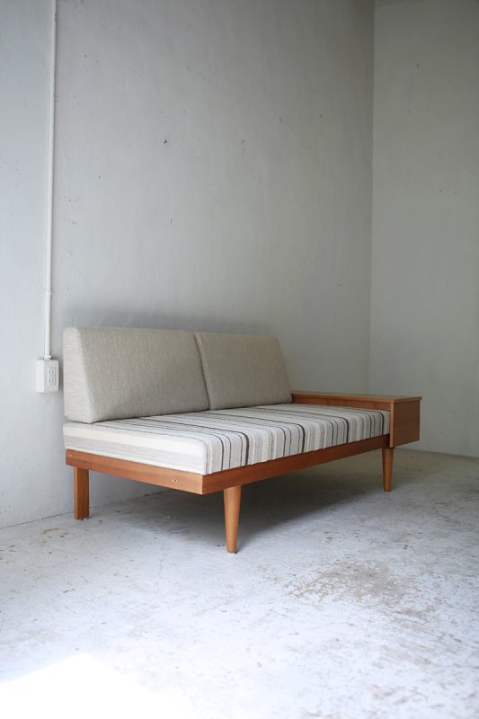 北欧ヴィンテージ家具／ノルウェーのIngmar Relling（イングマー・レイリング）デザインによるデイベッドソファ「Svaneスワン」