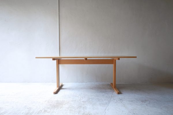 北欧ヴィンテージ家具のBorge Mogensen（ボーエ・モーエンセン）デザインによるFredericia ( フレデリシア )社製ダイニング シェーカーテーブル 6443