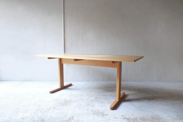 北欧ヴィンテージ家具のBorge Mogensen（ボーエ・モーエンセン）デザインによるFredericia ( フレデリシア )社製ダイニング シェーカーテーブル 6443