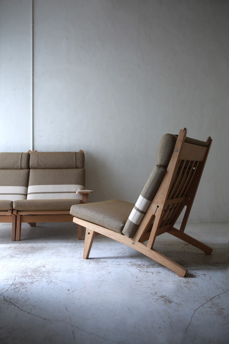 北欧ヴィンテージ家具 デンマークのHans Wegner (ハンス・ウェグナー）デザインの3シーターソファ「GE375」