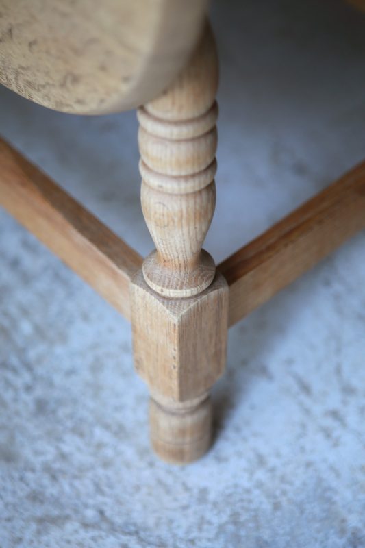 北欧ヴィンテージ家具 ／デンマーク製オーク材バタフライタイルテーブル