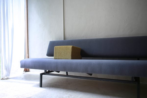 北欧ヨーロッパ　ヴィンテージ家具　オランダ Martin Visser デザインによるSpectrum社製ディベッド br03