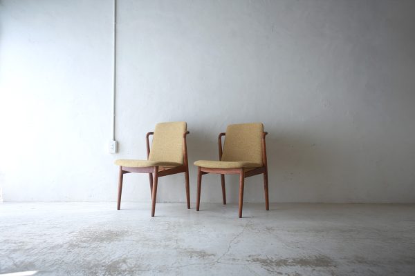 北欧ヴィンテージ家具のSlagelse社製 オーク材ダイニングチェア