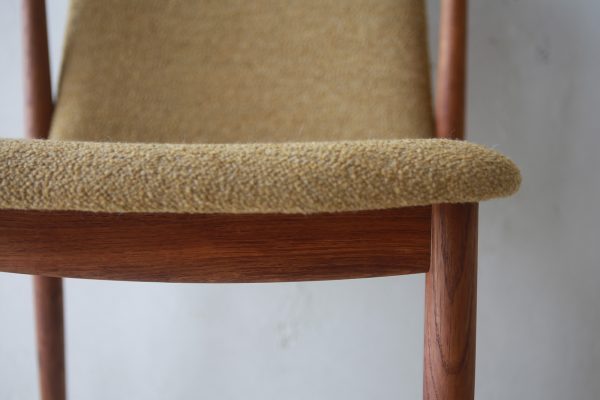 北欧ヴィンテージ家具のSlagelse社製 オーク材ダイニングチェア