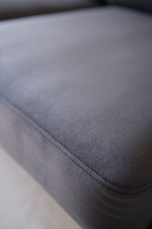 北欧ヴィンテージ家具のHans Wegner（ハンス・ウェグナー）デザインによるオーク材GETAMA社ソファ GE290