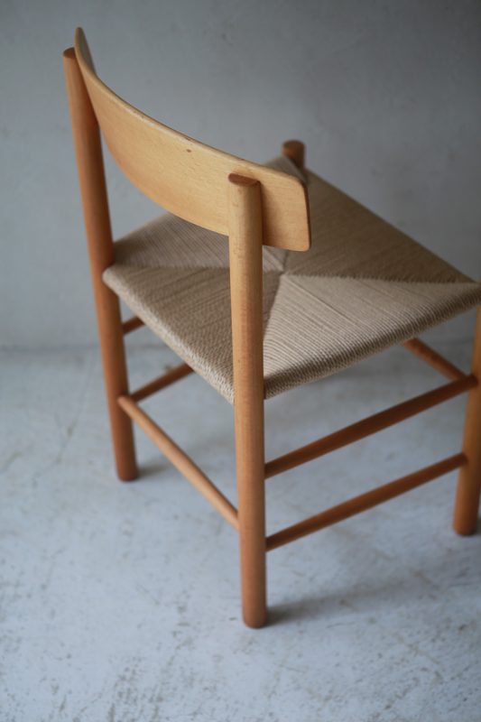 デンマーク ヴィンテージ家具 Borge Mogensen（ボーエ・モーエンセン）デザインによるダイニングチェア J39
