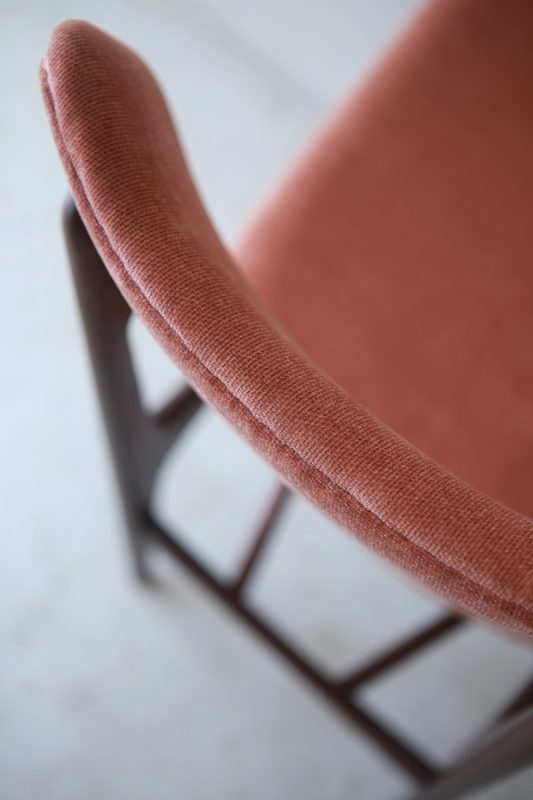 ヴィンテージ家具　オランダのlouis van teeffelen デザインによるWebe社製ダイニングチェア Hamar