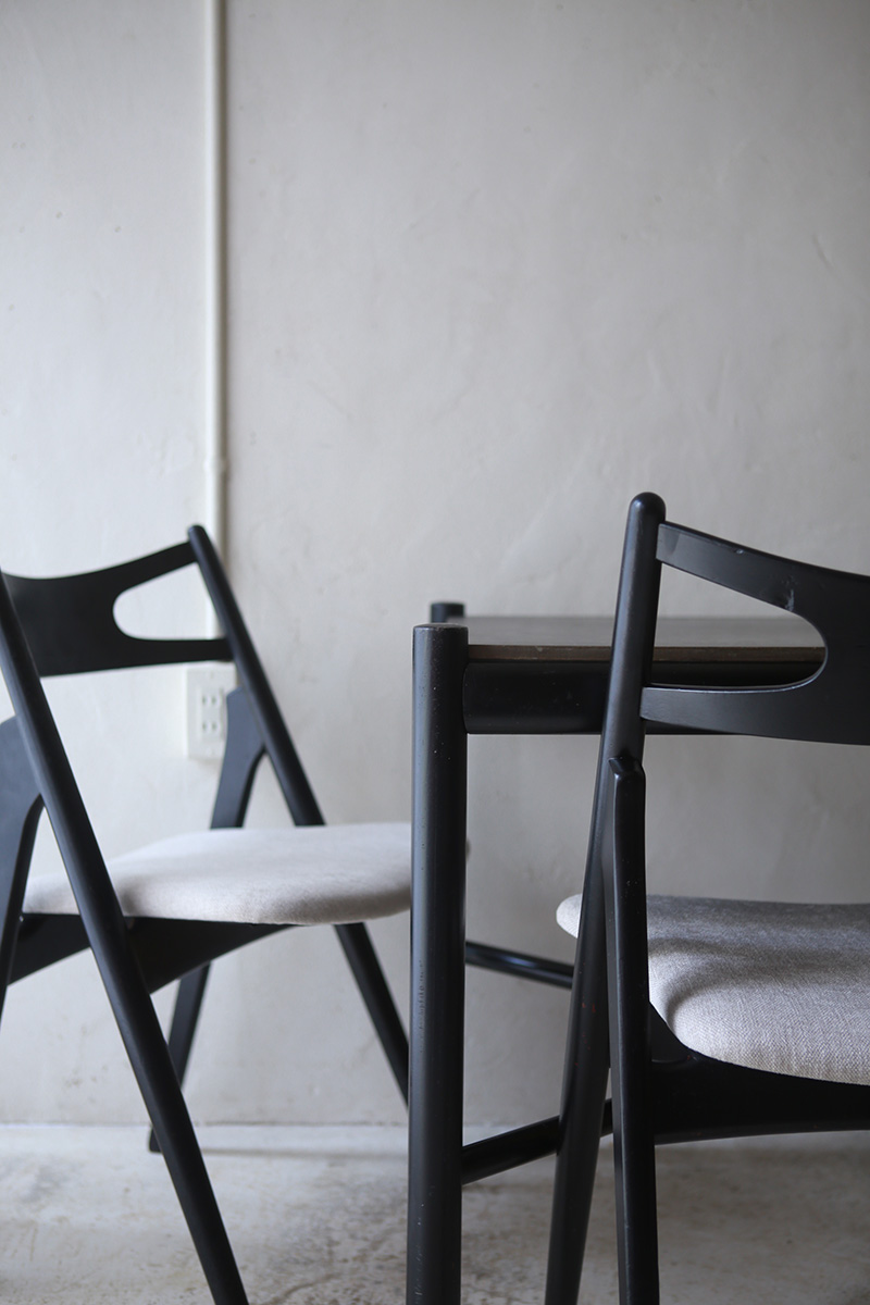 北欧ヴィンテージ家具/デンマークのデザイナー Mogens Lassen(モーエンス・ラッセン)デザインによるFritz Hansen(フリッツ・ハンセン)社製 ダイニングテーブル