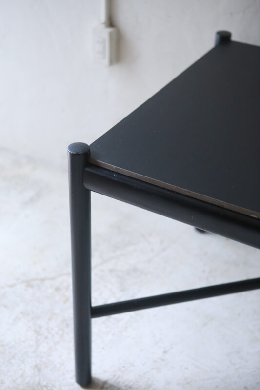 北欧ヴィンテージ家具／デンマークのデザイナー Mogens Lassen（モーエンス・ラッセン）デザインによるFritz Hansen（フリッツ・ハンセン）社製　ダイニングテーブル