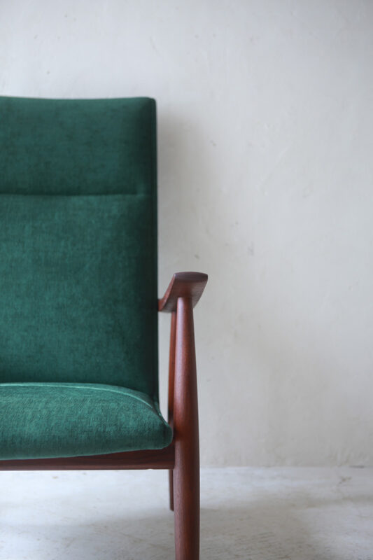 北欧ヴィンテージ家具 Hans Wegner (ハンス ウェグナー） デザインによるGETAMA社製チーク材ハイバックチェア「GE260」