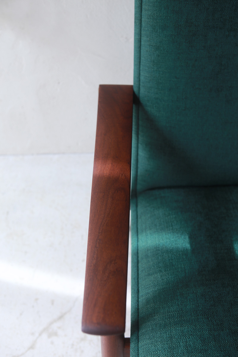 北欧ヴィンテージ家具 Hans Wegner (ハンス ウェグナー) デザインによるGETAMA社製チーク材ハイバックチェア「GE260」