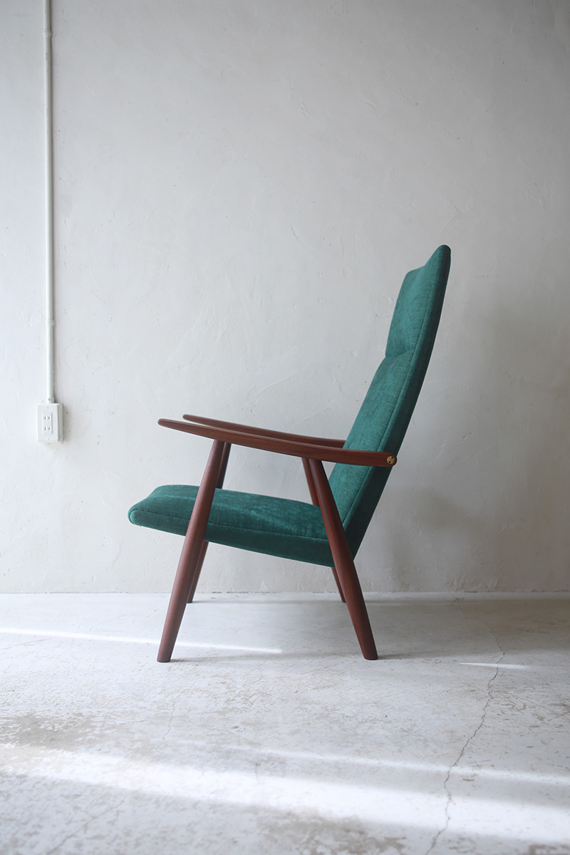 北欧ヴィンテージ家具 Hans Wegner (ハンス ウェグナー) デザインによるGETAMA社製チーク材ハイバックチェア「GE260」