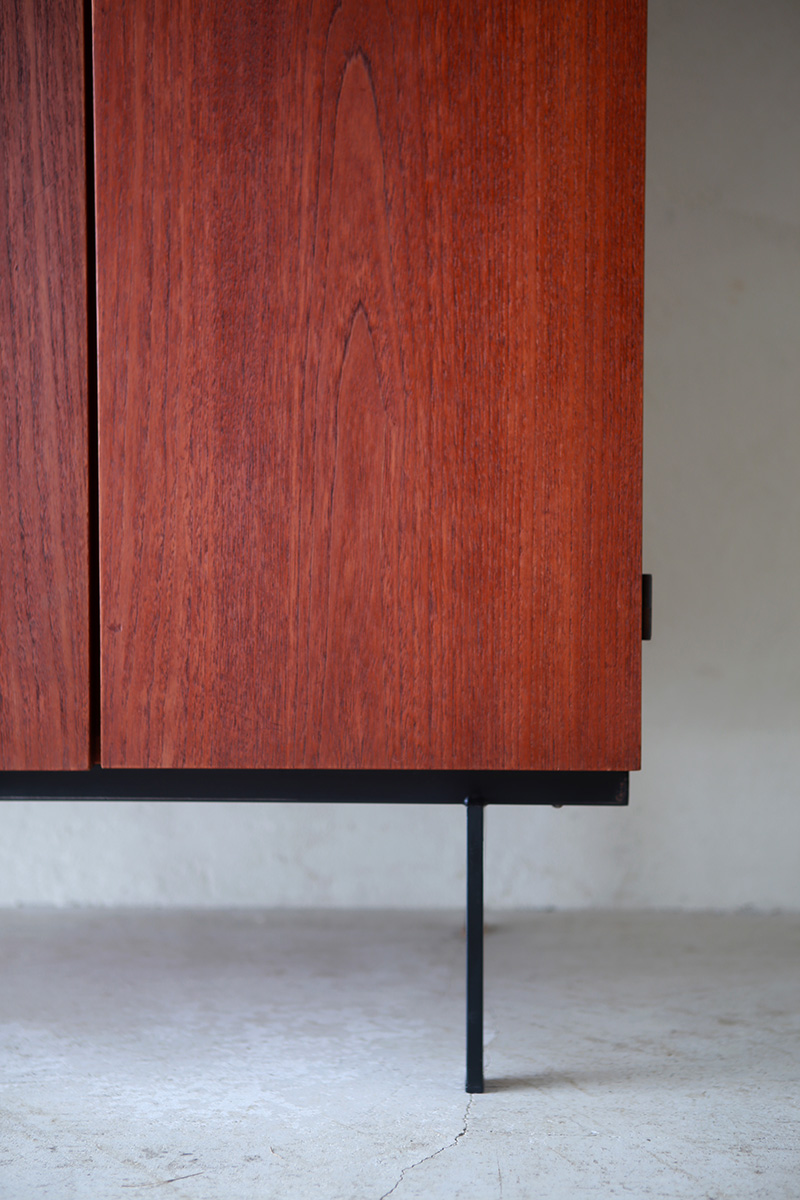 ヴィンテージ家具 オランダ 家具 Cees Braakman(ケース・ブラークマン）デザインによるPastoe社製Cabinet KU10