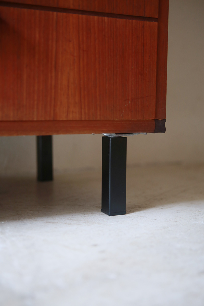 ヴィンテージ家具 オランダ 家具 Cees Braakman(ケース・ブラークマン)デザインによるPastoe社製キャビネット Made to Measure