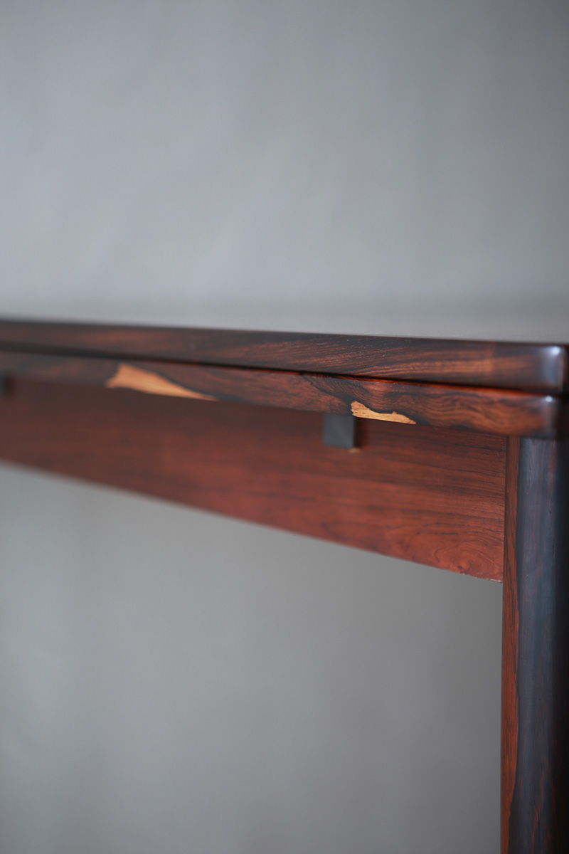 北欧ヴィンテージ家具 デンマーク製 ローズウッド材 エクステンションダイニングテーブル