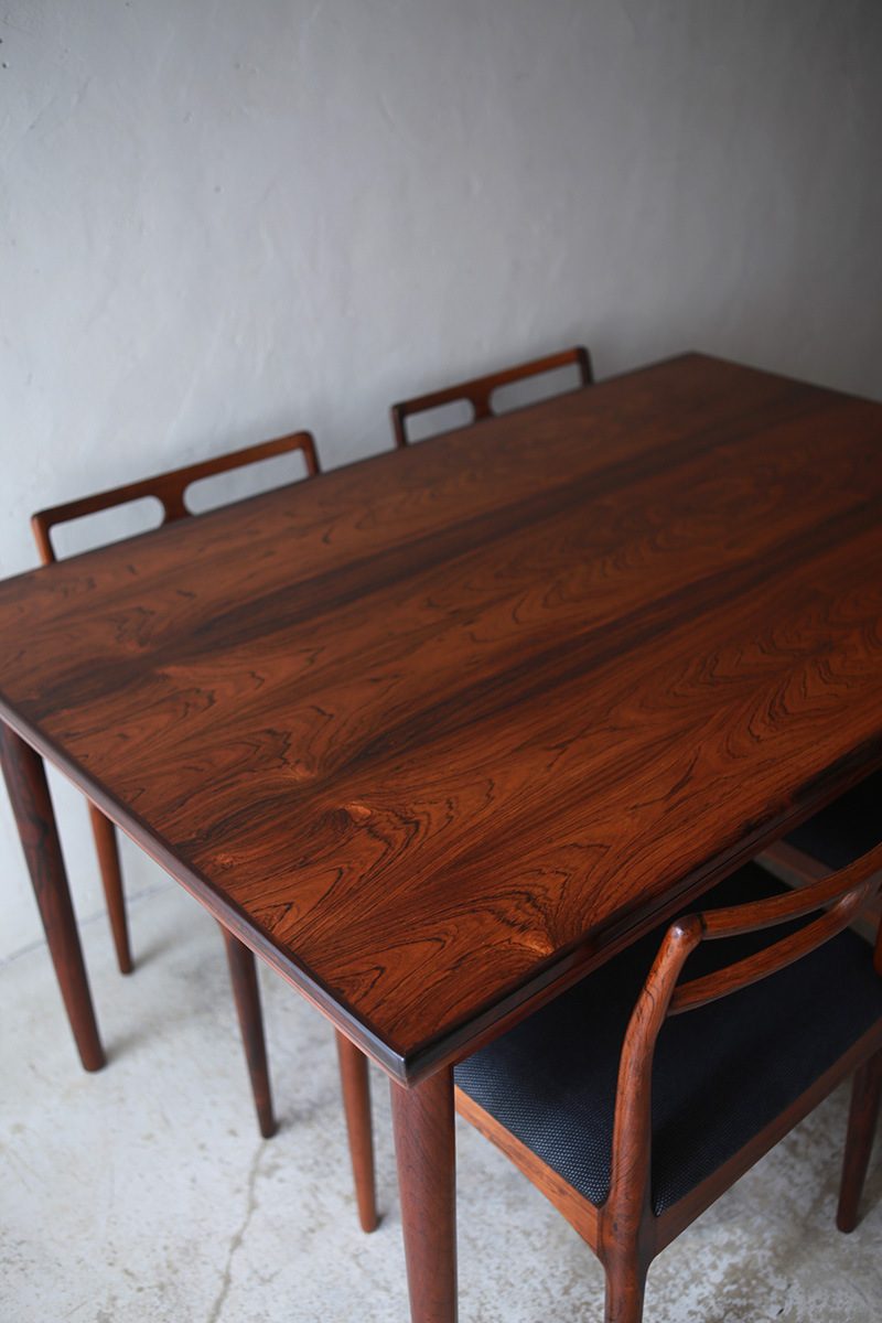 北欧ヴィンテージ家具 デンマーク製 ローズウッド材 エクステンションダイニングテーブル